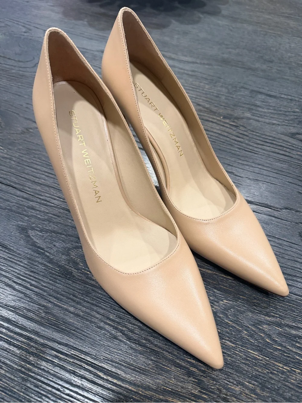 Stuart Weitzman Stuart Power 7.5 Leather Pumps